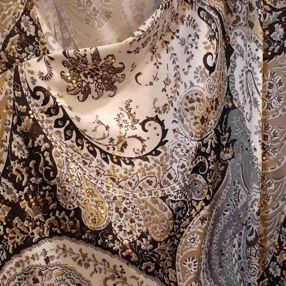 Dressbarn top - Picture 2 of 4